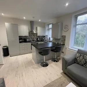Spacious 2 Bedroom Liverpool