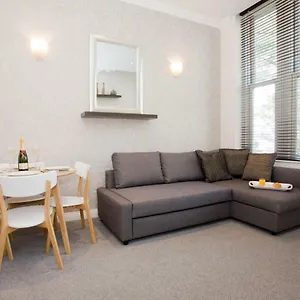 https://chinegate-manor-superb-2-bedroom-apartment.bournemouth-hotels.org